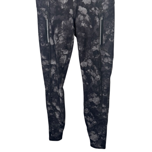 Athleta Rainier Printed Tight, Frozen Floral Grey, Size XS - Picture 7 of 11